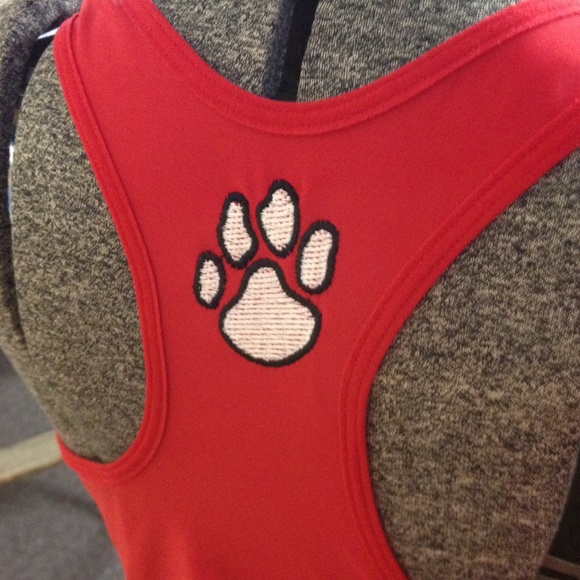 🎉HP🎉Large Red Under Armour Tank Top Frostburg State Tennis - Picture 2 of 4